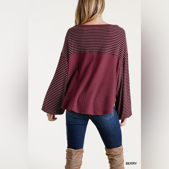 NWT UMGEE Striped Ribbed Sleeve Wide Round Neck Waffle Knit Top - Picture 2 of 3